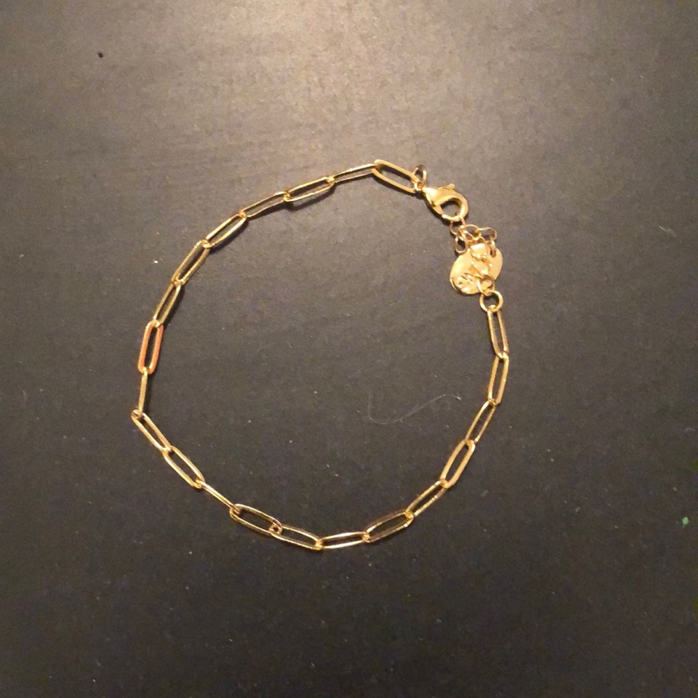 gold bracelet